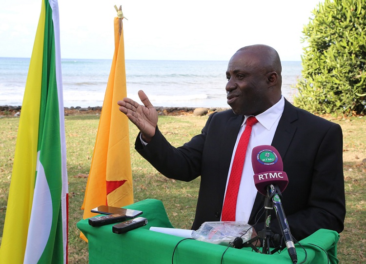 Fazul : « Aucune solution pour notre justice avant 20 ans »